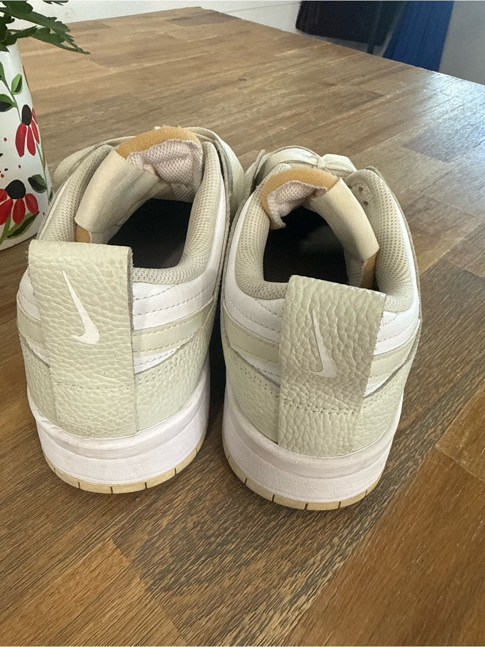 Nike Dunk Disrupt Low Sea Glass White/Beige Leather Lace Up Sneaker Size 11.5 - Picture 4 of 7